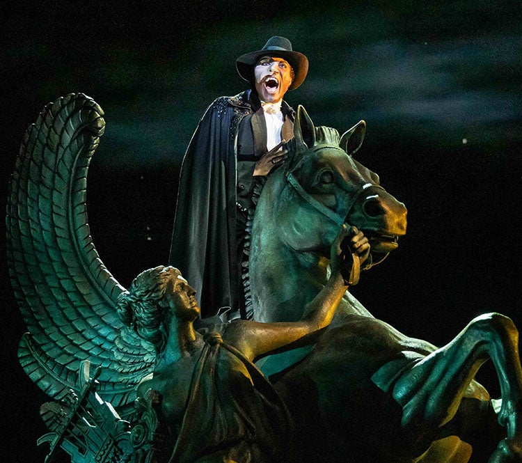 Temp Phantom image while intro is main image